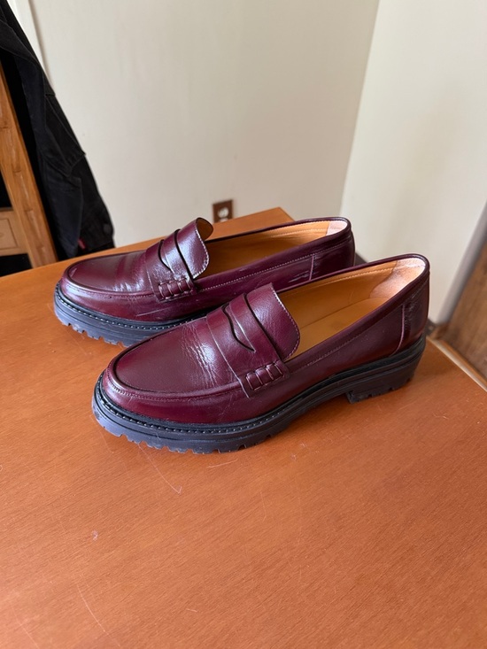 Sezane Shoes - Albane Loafers - Glossy Burgundy